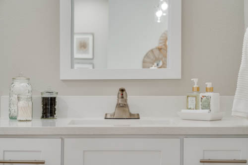 Bedrooms bathrooms 500px (7 of 10)